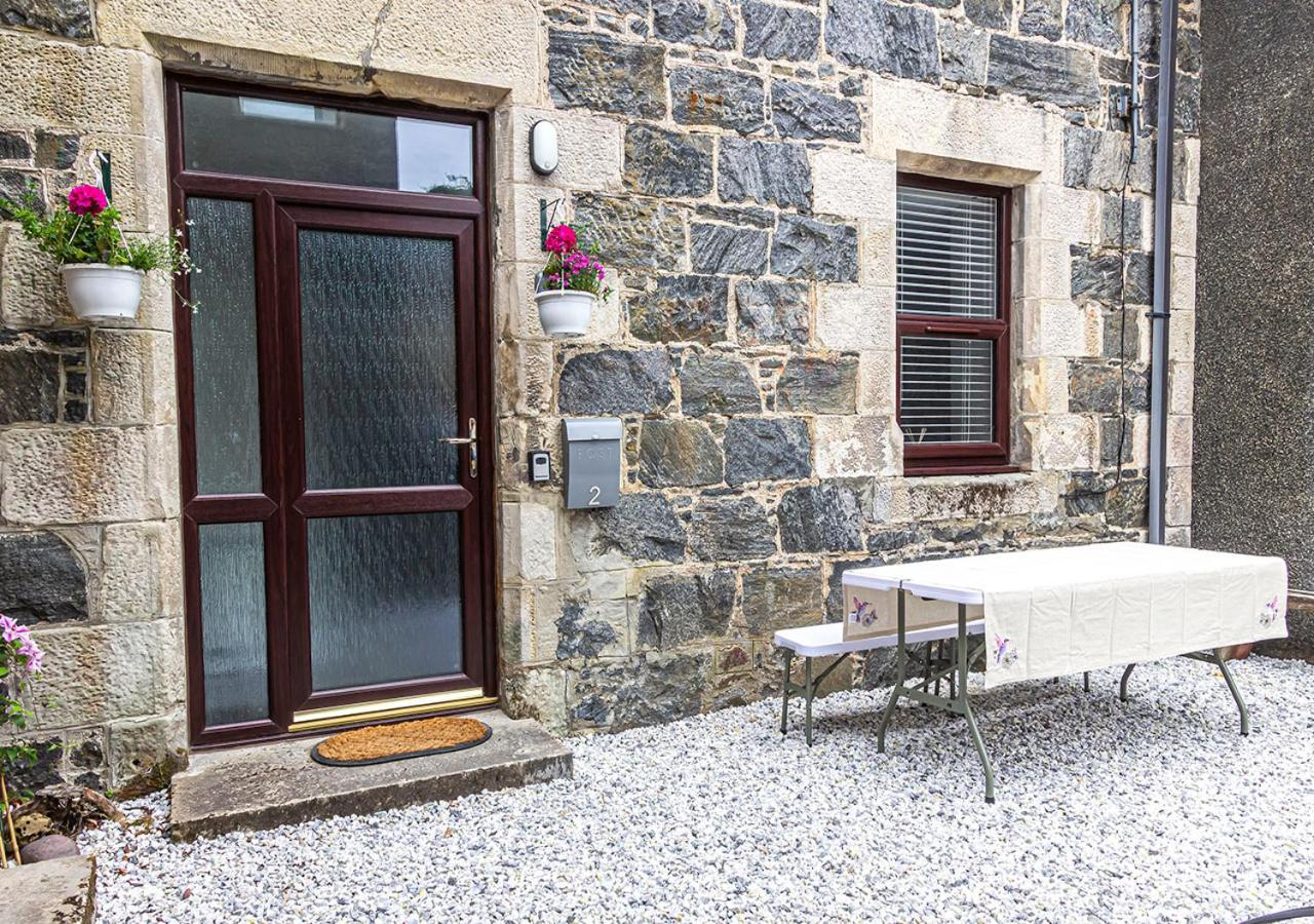 The Old Coach House Apartment Lochinver Exterior photo